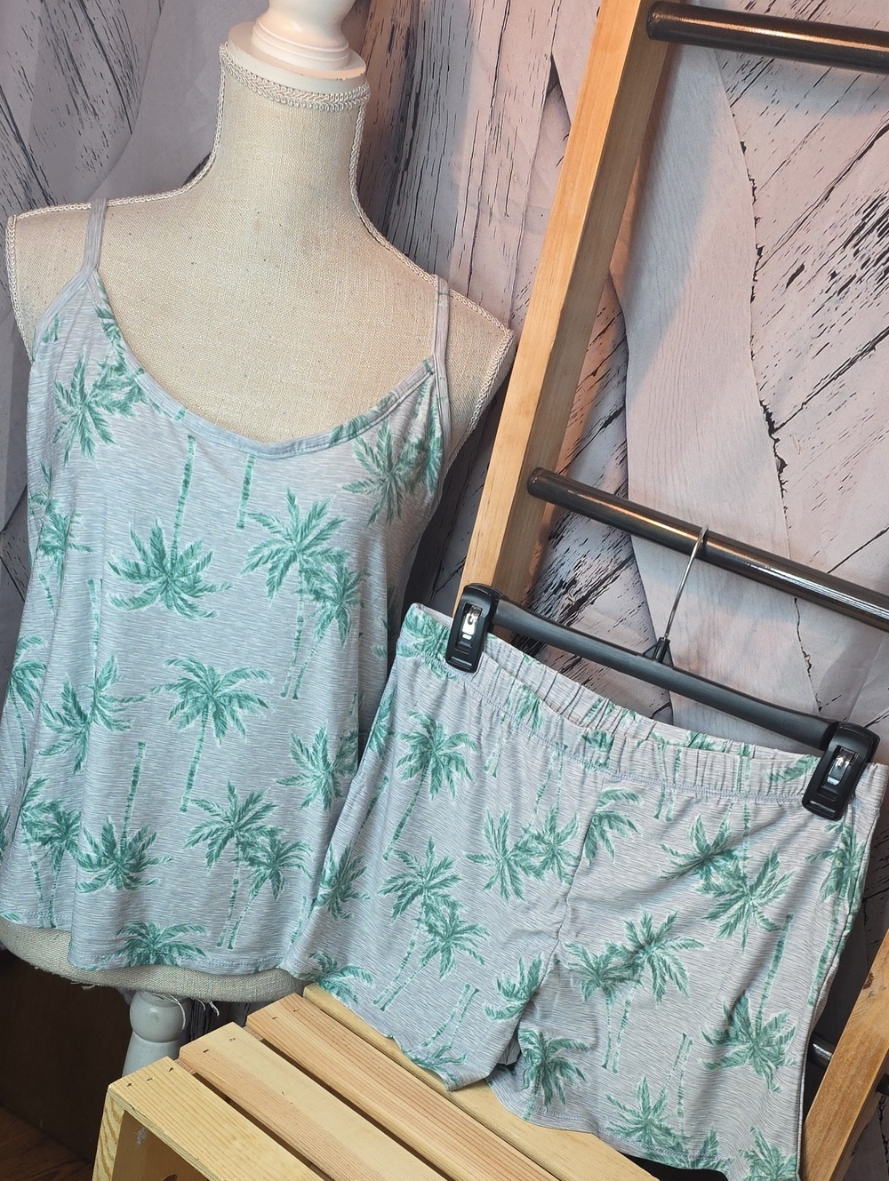 Roudelain Soft Tropical  Women's 2 Piece Pajama Set Size Small